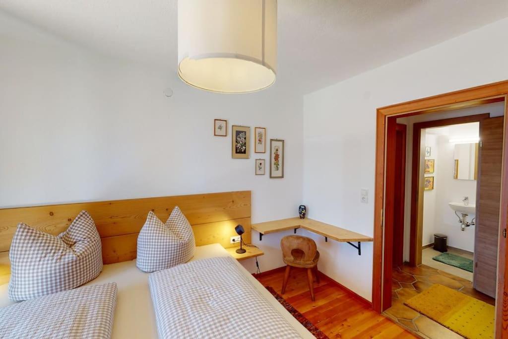 Haus Alberto - Haus Mit 2 Ferienwohnungen Ötztal-Bahnhof 외부 사진